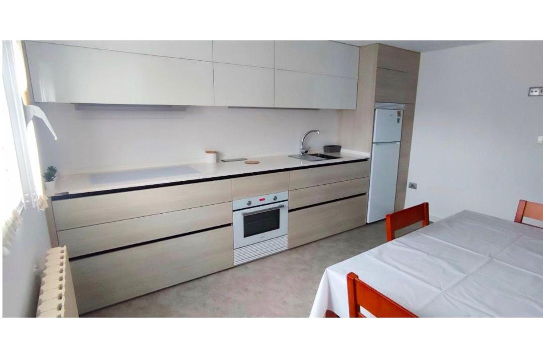 Acogedor Atico Cerca Del Mar By Bebalmy Apartamento O Grove Exterior foto